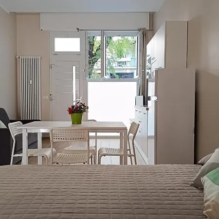 Apartamento Dante 74 *